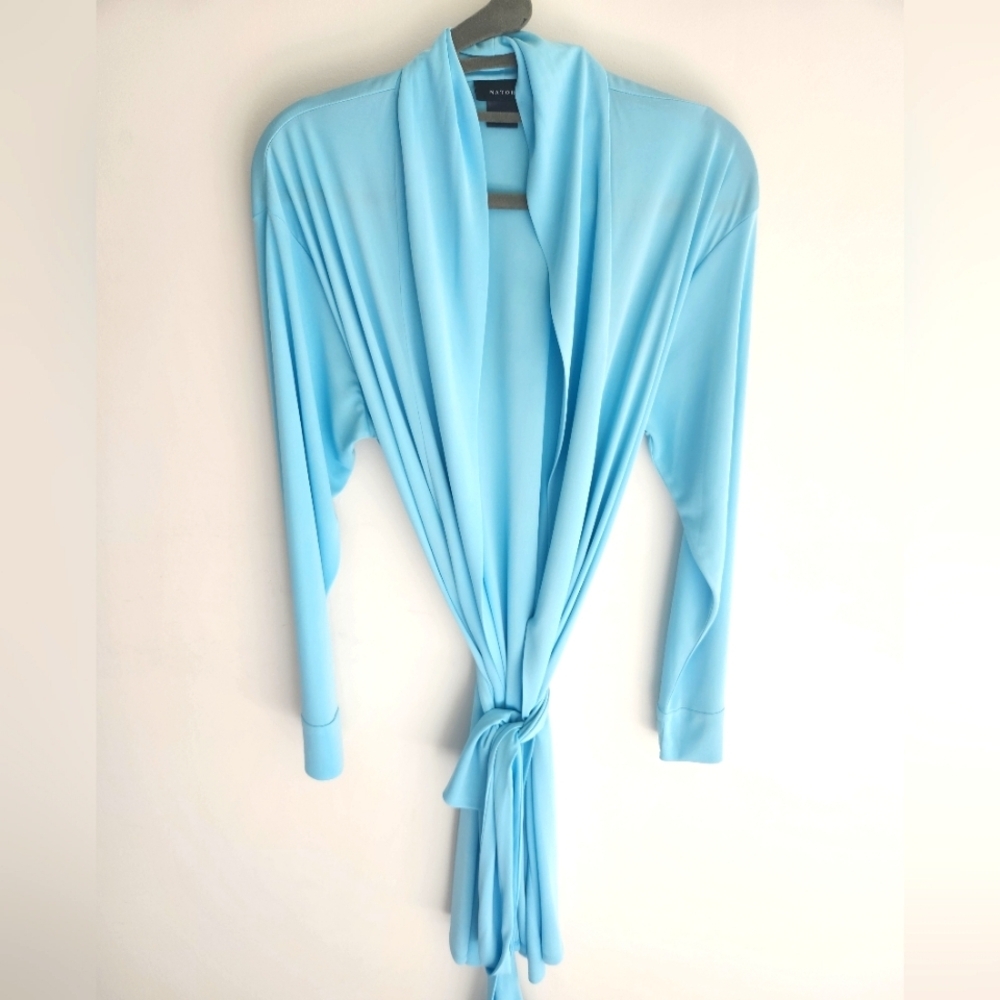 NATORI Silky blue short robe. NEW w/o tags
